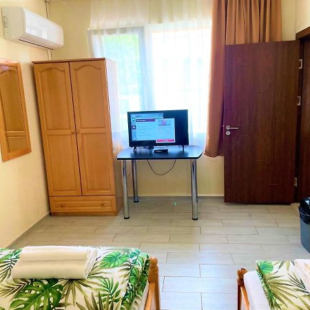 Стаи И Студия За Нощувки В Центъра Svishtov Buitenkant foto